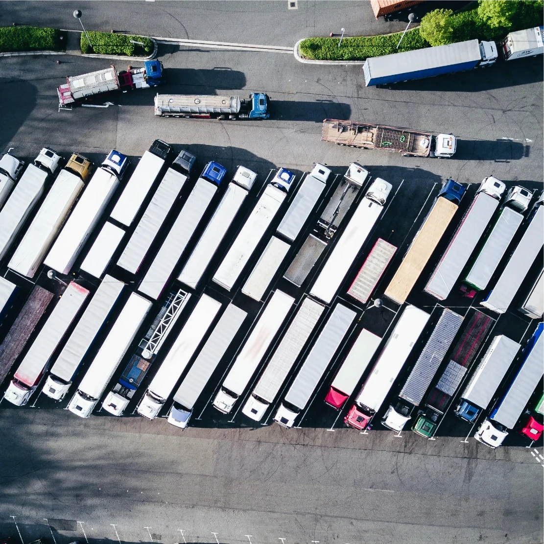 Transport międzynarodowy - parking dla ciężarówek